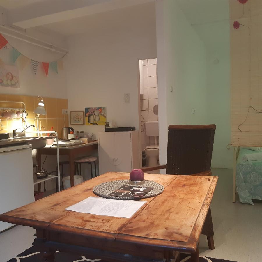 شقة Fassbinder Klause Mit Mini-Terrasse زانكت فايت أن دير غلان المظهر الخارجي الصورة